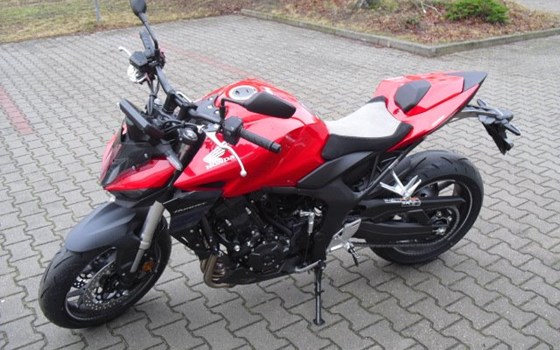 CB1000 Hornet + Style-Paket + Sport-Paket - Bild 5