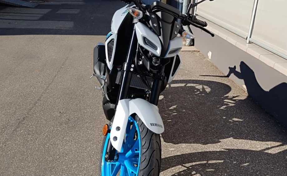 Die neue Yamaha MT-125  Ice Storm ist im Haus! Bild 5: Die neue Yamaha MT-125  Ice Storm ist im Haus!