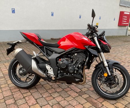 CB1000 Hornet – jetzt mit dem optionalen Sport- und Style-Paket erhältlich! 