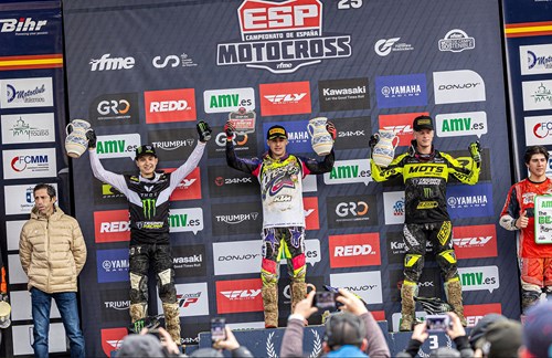 Triumph causa sensación en su desembarco en el Campeonato de España de Motocross