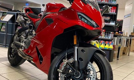 Die neue 2025 DUCATI Panigale V2 ! 