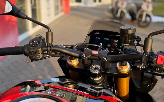 Die neue Tuono V4 Factory - Bild 2