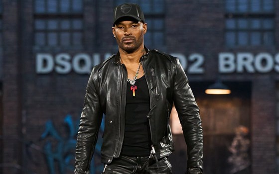 Ducati und Dsquared2 präsentieren eine von der neuen XDiavel V4 inspirierte gemeinsame Bekleidungskollektion - Bild 6