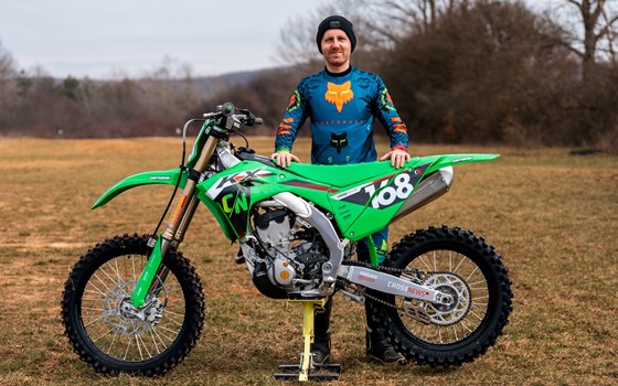 Übergabe einer neuen Kawasaki KX 250 - Bild 1