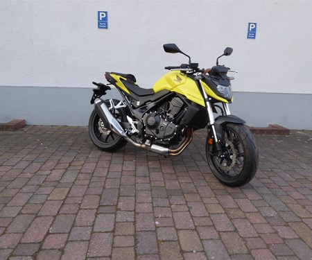 Honda Hornet CB750 – jetzt mit 40mm Tieferlegung & Griffheizung!