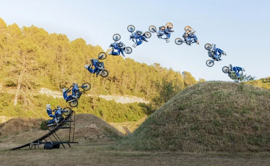 Da geht mehr: Backflip mit der Ténéré 700! Bild 1: Da geht mehr: Backflip mit der Ténéré 700!