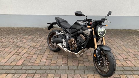 Jetzt bei uns möglich: Probefahrt auf der Honda CB650R mit E-Clutch!