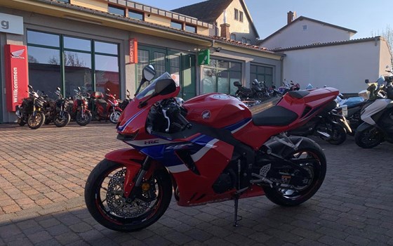 Die neue Honda CBR600RR 2025 ausgestattet mit dem Sport-Packet - Bild 2