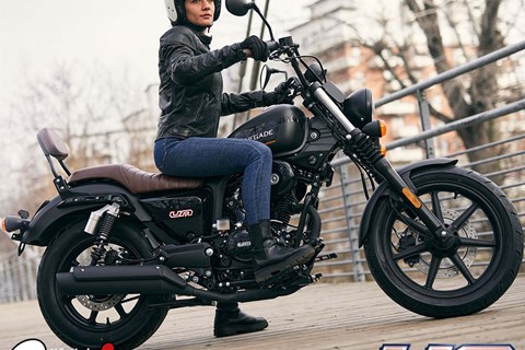 Ginzinger GmbH Innsbruck-News: 125er Chopper, Scrambler, Roller und Nakedbikes