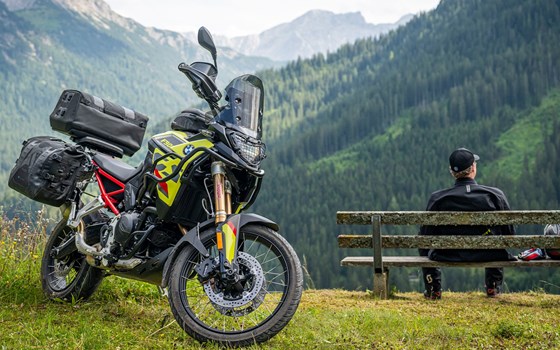 Wunderlich AKTIVKOMFORT Sitzbank für Fahrer und Beifahrer der BMW F 900 GS - Bild 1