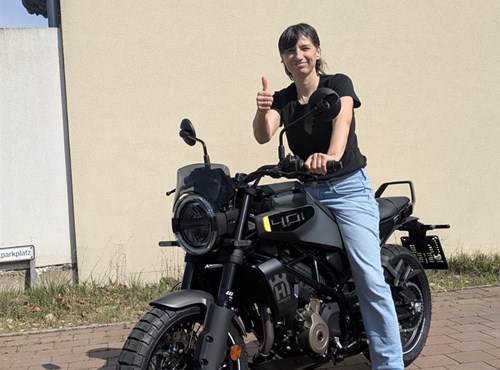Echte Prinzessinnen kommen nicht im Kleid sondern in der Lederkombi!
