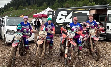 Walzer Factory Team rockt Mairist – Motorsport mit Aussicht Walzer Factory Team rockt Mairist – Motorsport mit Aussicht