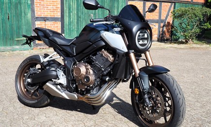 Junge Gebrauchte: Honda CB 650 R Neo Sports Cafe´