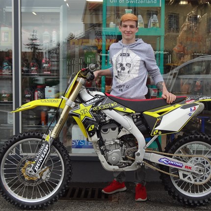 Auf den Spuren von Kickstart Kenny! 
Es muss nicht immer ein neues Bike sein. Die Fahreindrücke wie Kickstart Kenny erleben ist sicher auch etwas Besonderes! Aus ... Weiter >>