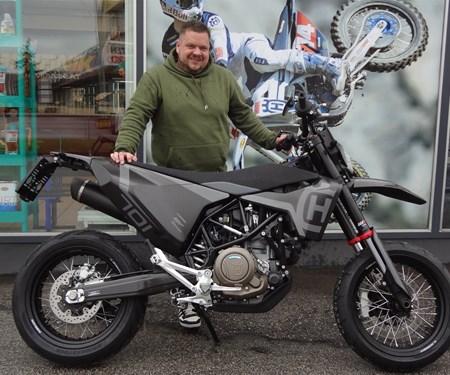  Du sollst entweder Gas geben oder bremsen, aber niemals sollst du rollen.