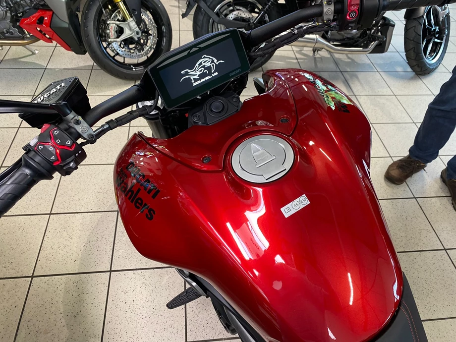 DIE NEUE XDIAVEL V4 von DUCATI ist da ! Bild 4: DIE NEUE XDIAVEL V4 von DUCATI ist da !