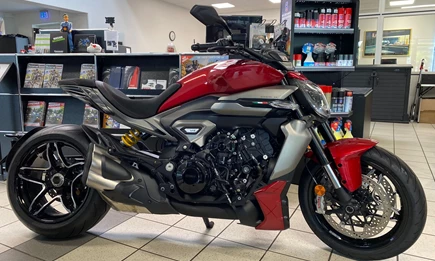 DIE NEUE XDIAVEL V4 von DUCATI ist da ! DIE NEUE XDIAVEL V4 von DUCATI ist da !