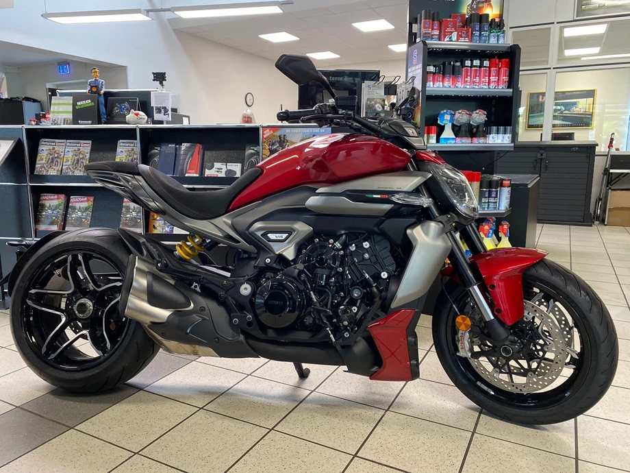 DIE NEUE XDIAVEL V4 von DUCATI ist da ! Bild 1: DIE NEUE XDIAVEL V4 von DUCATI ist da !