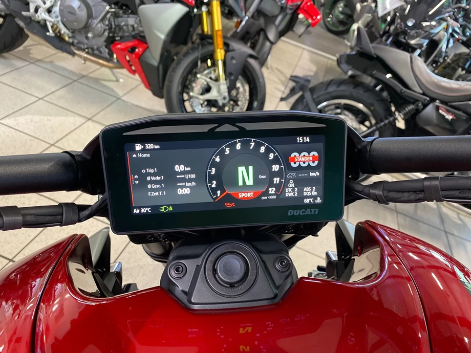 DIE NEUE XDIAVEL V4 von DUCATI ist da ! Bild 3: DIE NEUE XDIAVEL V4 von DUCATI ist da !