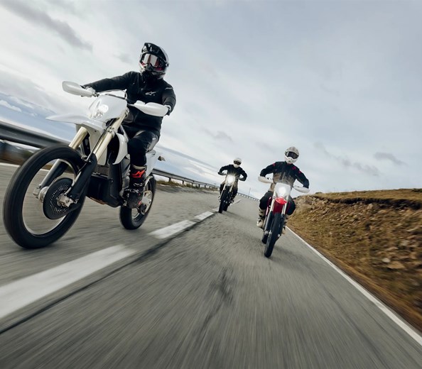 NEU! Stark Future E-Motorräder
Ab sofort sind bei uns Stark Future EX und MX Modelle bei uns erhältlich.
Stark Future E-Cross
zu den Modellen
