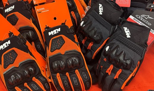 KTM Handschuhe neu eingetroffen….