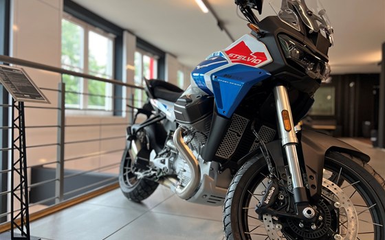 Neu im Store: Stelvio Duecento Tributo - Bild 1