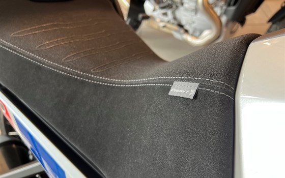 Neu im Store: Stelvio Duecento Tributo - Bild 5