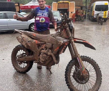 SCHLAMM, LEIDENSCHAFT UND SPORTSGEIST IN TÜRNITZ – EIN OFFROAD-WOCHENENDE MIT CHARAKTER!