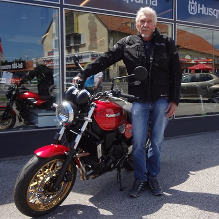 NEWS  Biker werden nicht grau. Das ist Chrom!