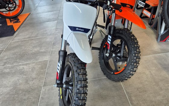 Der perfekte Einstieg in die Welt des Motorradsports...  - Bild 2