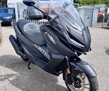 Noch 1 Fahrzeug sofort verfügbar! Zontes 368E in Schwarz