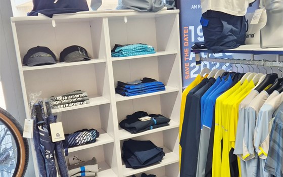 gut gekleidet.... - Bild 2