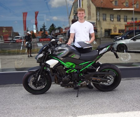 Wer sagt Glück ist nicht käuflich, hat sich noch nie ein Motorrad gekauft!