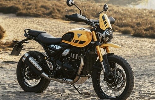 La nueva Triumph Scrambler 400 XC pisa con fuerza y estilo los terrenos más salvajes 
