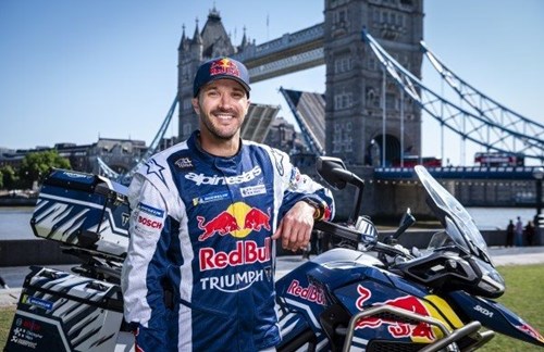 Sam Sunderland y la vuelta al mundo en Triumph en 19 días 