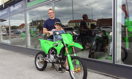 Viel Spaß mit deinen neuen MX- Bike! Viel Spaß mit deinen neuen MX- Bike!