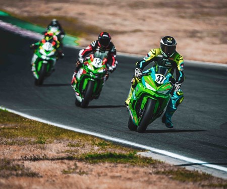Kawasaki Ninja ZX-4RR Cup Rennwochenende in Oschersleben