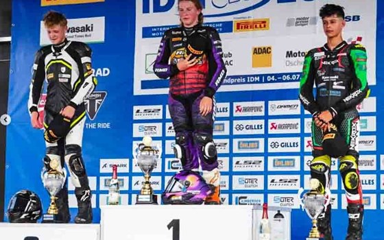Kawasaki Ninja ZX-4RR Cup Rennwochenende in Oschersleben - Bild 5