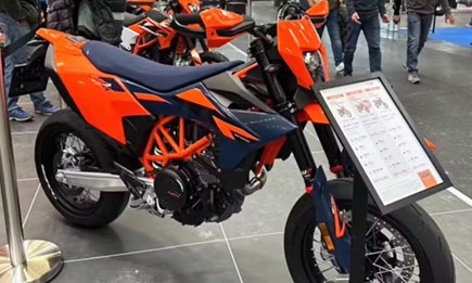 KTM 690 SMC R 2026 – Jetzt vorbestellen! Nur geringe Stückzahl!