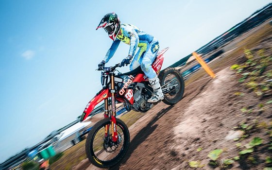 MXGP Runde 13 in Iitti Kymi: Hartes Wochenende für das Aruba.it MX Team - Bild 15