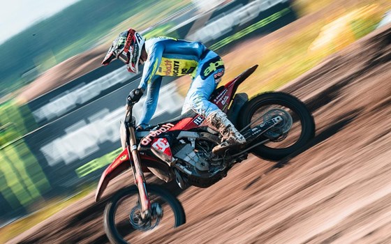 MXGP Runde 13 in Iitti Kymi: Hartes Wochenende für das Aruba.it MX Team - Bild 20