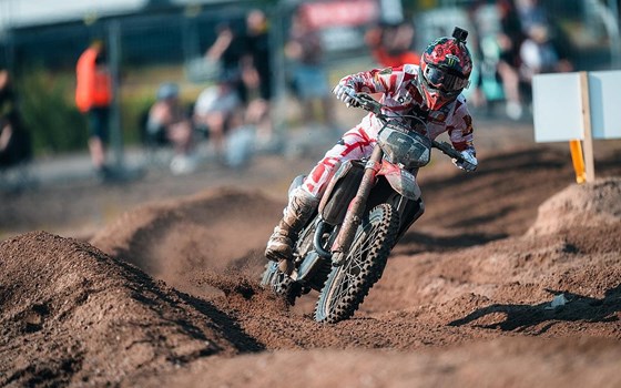 MXGP Runde 13 in Iitti Kymi: Hartes Wochenende für das Aruba.it MX Team - Bild 8