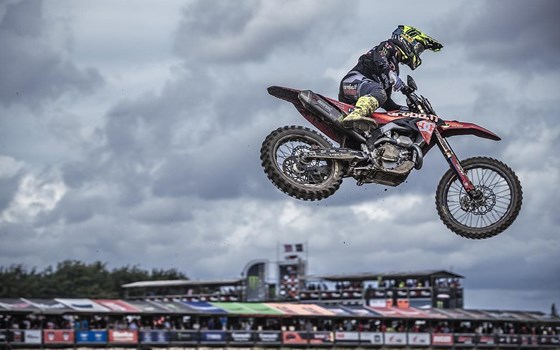 MXGP Runde 12 in Matterley Basin: Beide Desmo450 MX unter den Top 10 - Bild 13