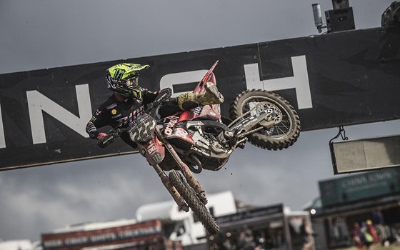 MXGP Runde 12 in Matterley Basin: Beide Desmo450 MX unter den Top 10 - Bild 20