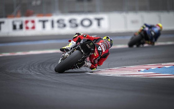 WSBK Runde 8 am Balaton: Bulega in beiden Rennen wieder auf P2, Bautista in Rennen 2 out - Bild 17