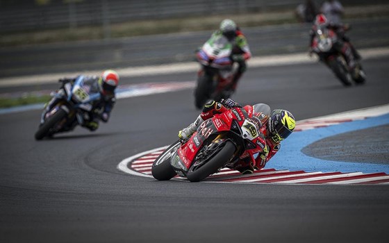 WSBK Runde 8 am Balaton: Bulega in beiden Rennen wieder auf P2, Bautista in Rennen 2 out - Bild 21