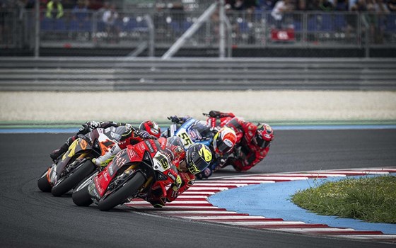 WSBK Runde 8 am Balaton: Bulega in beiden Rennen wieder auf P2, Bautista in Rennen 2 out - Bild 22