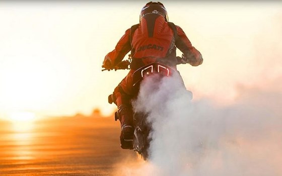 Am 23. August kommen die Roten zu uns! - Bild 2