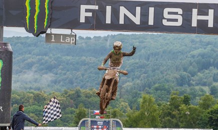 Febvre verteidigt WM-Führung mit Sieg in Tschechien | Kawasaki