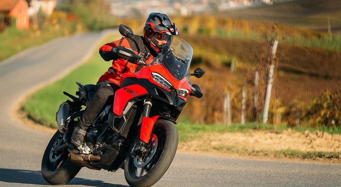 Testsieg beim Alpen-Masters 2025: Ducati Multistrada V2 S überzeugt auf ganzer Linie